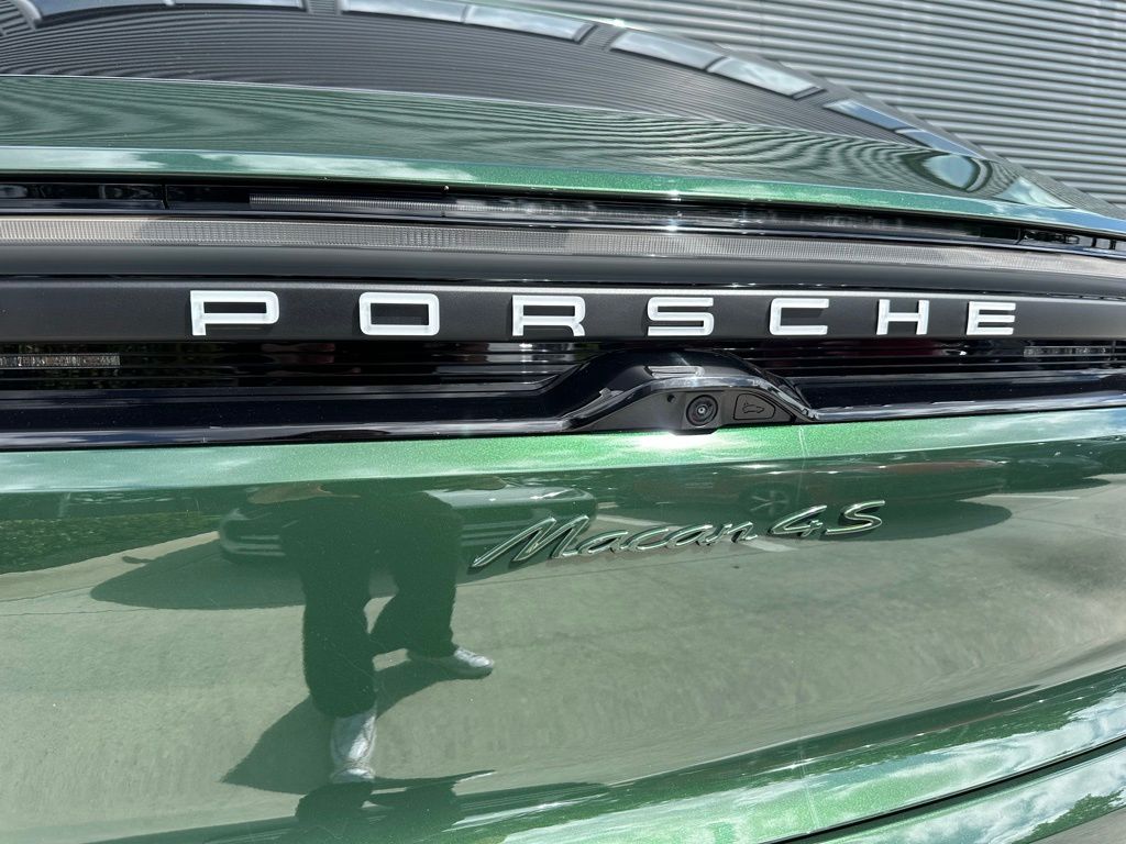 Thumbnail: 2025 Porsche Macan - 14