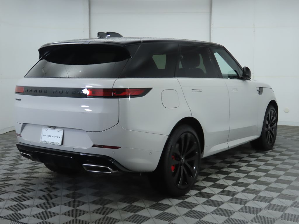 Thumbnail: 2025 Land Rover Range Rover Sport - 5