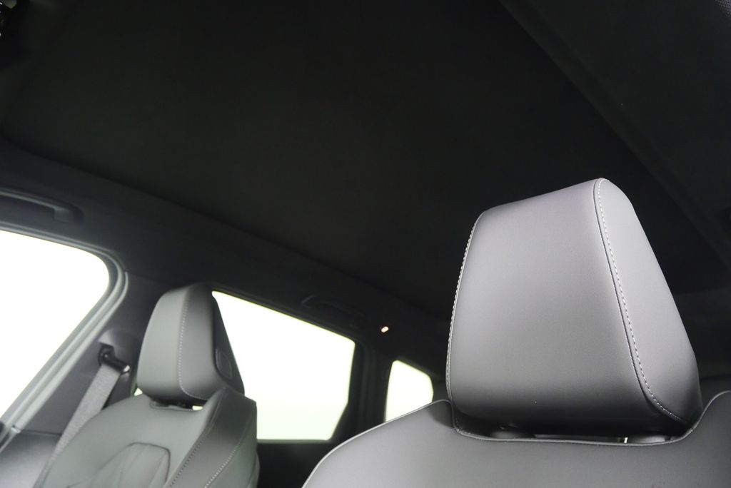 Thumbnail: 2026 BMW X3 - 12