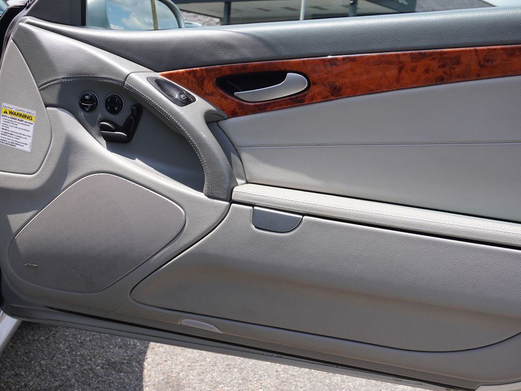 Used 2005 Silver Mercedes-Benz SL 500 image 18