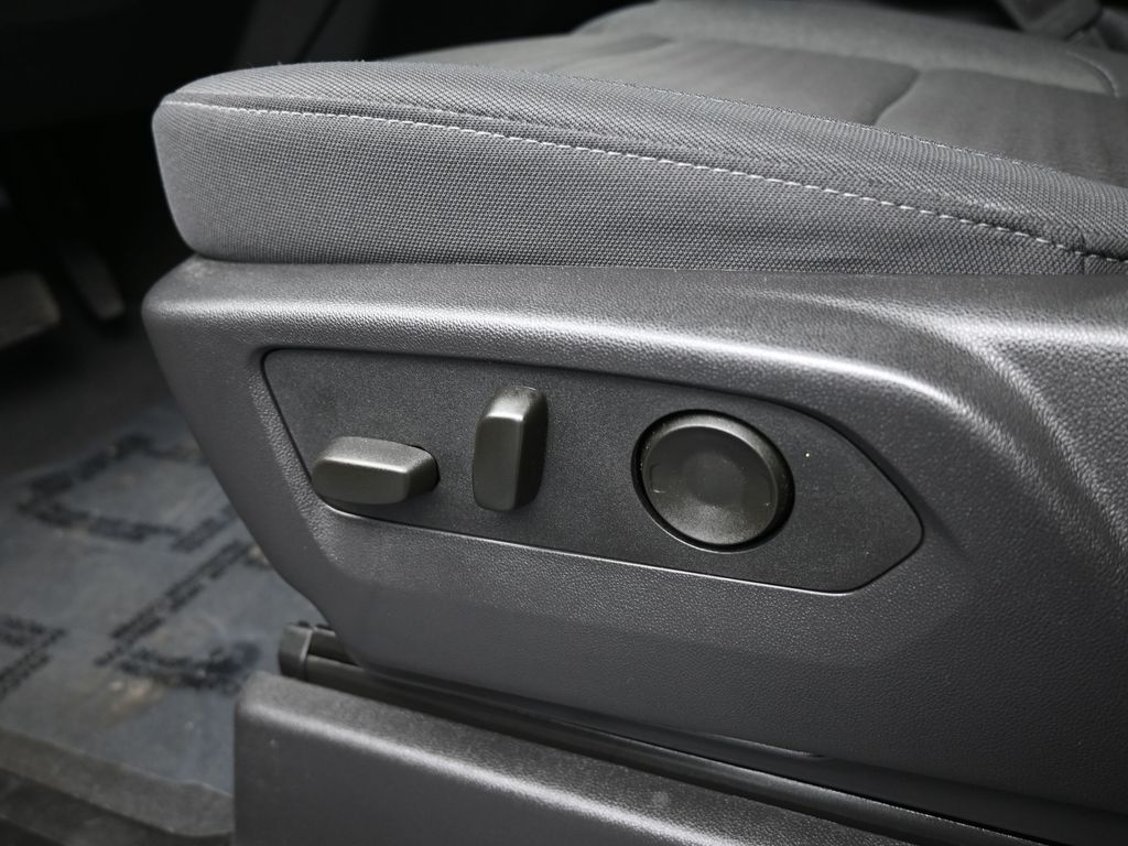 Used 2024 Summit White GMC Pro image 12