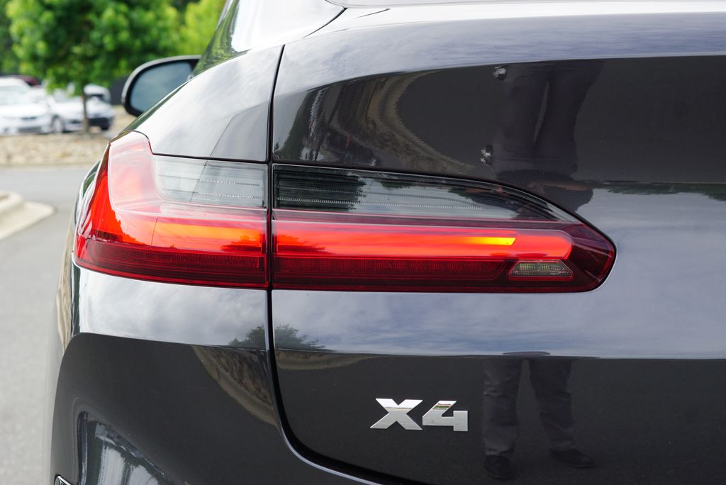 Thumbnail: 2024 BMW X4 - 18