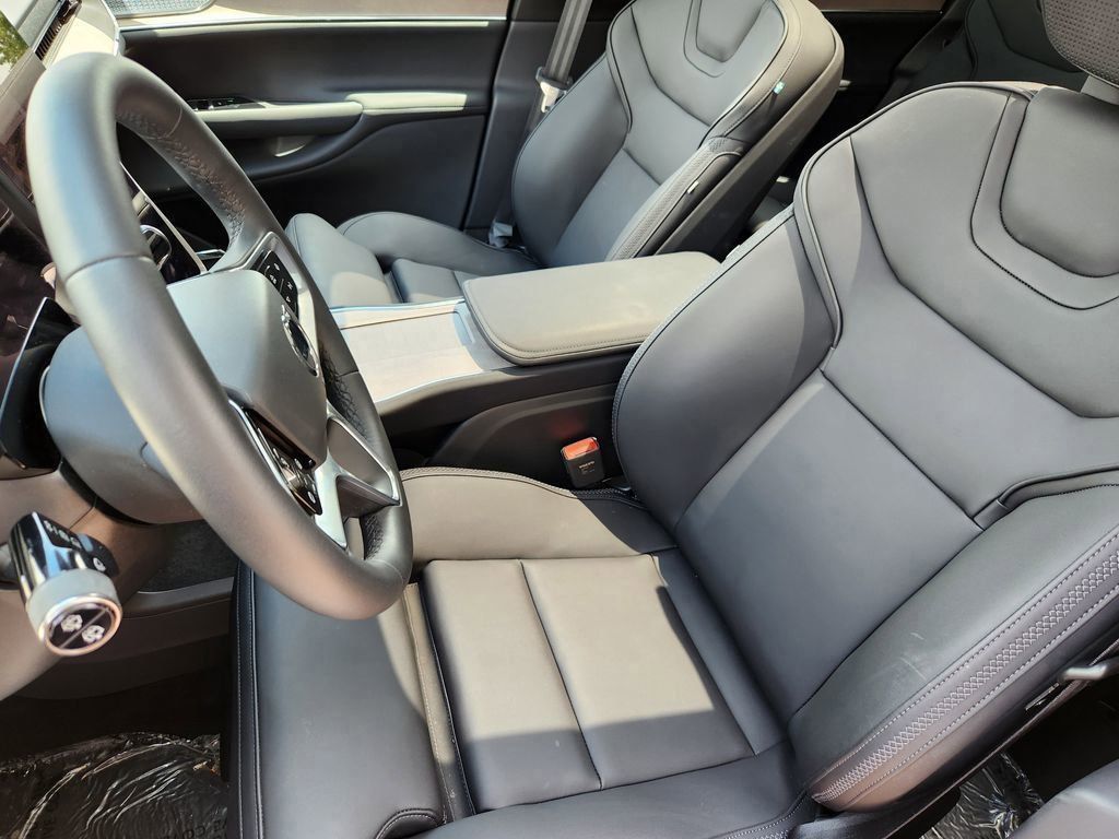2025 Volvo EX90 Ultra - Photo 7