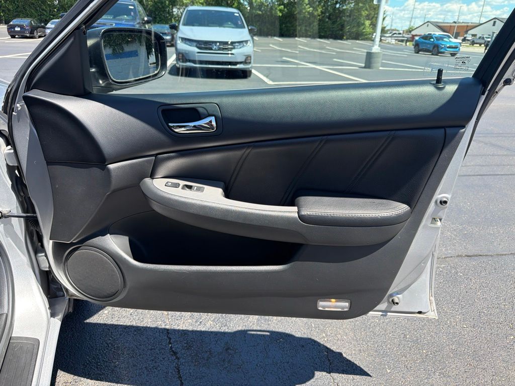 Thumbnail: 2007 Honda Accord - 25