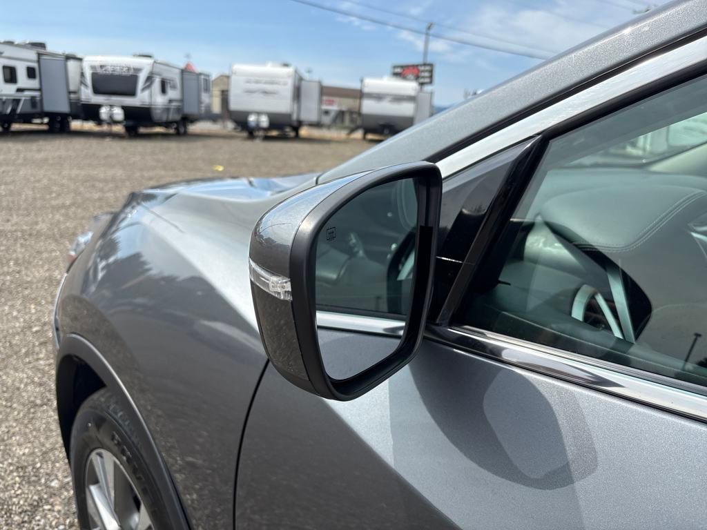 2018 Gun Metallic Nissan Murano S AWD SUV
