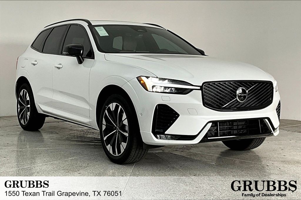 2026 Volvo XC60 B5 Plus