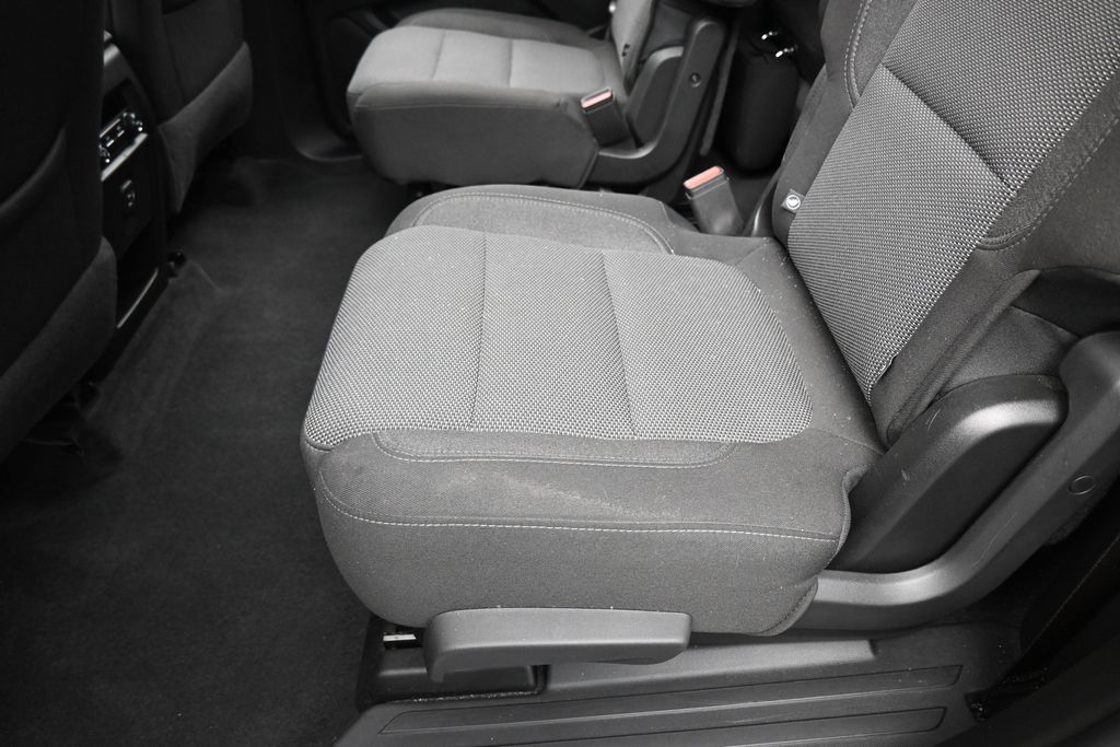 Used 2023 Sterling Gray Metallic Chevrolet LT image 31