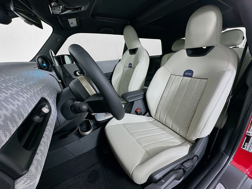 2025 MINI Cooper  16