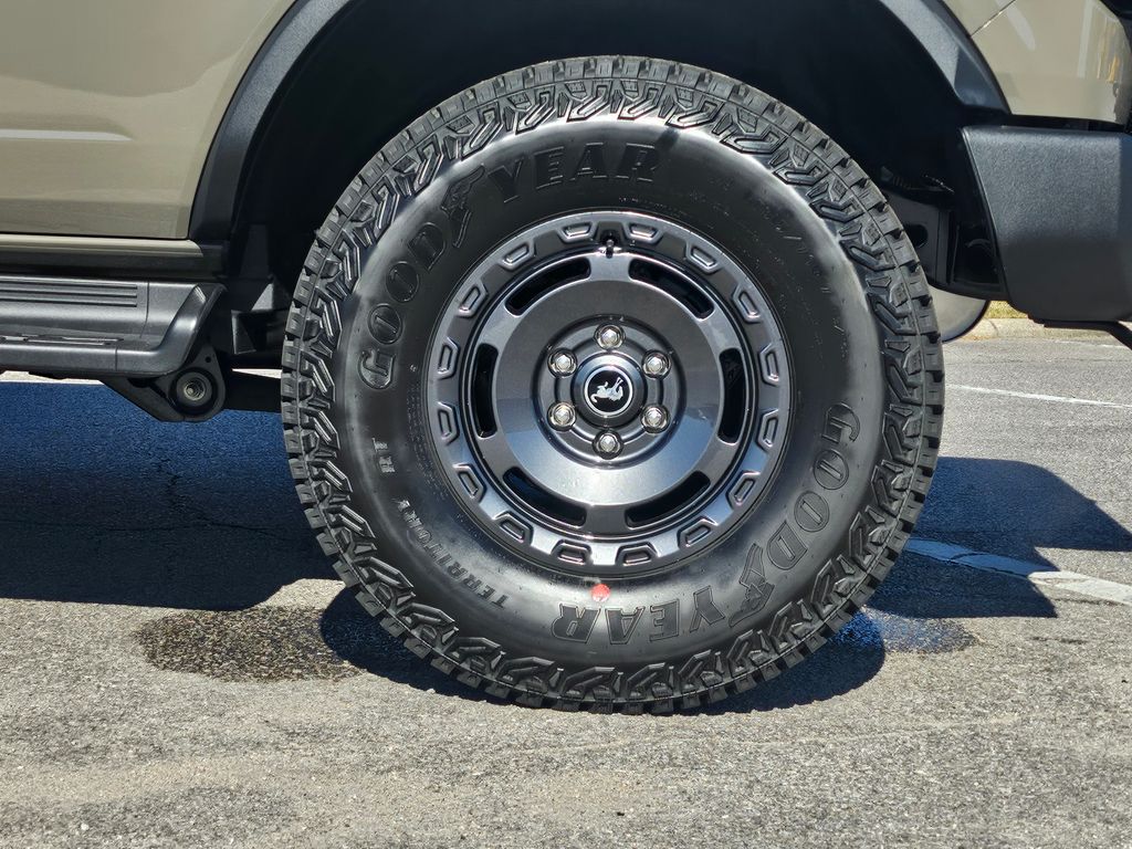 2025 Ford Bronco Outer Banks Gray at Walterboro Ford
