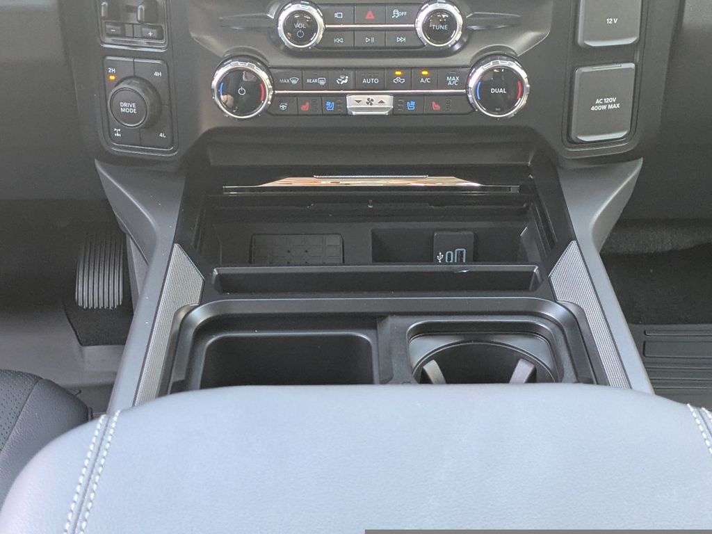 2026 Ford F-350 Super Duty Lariat