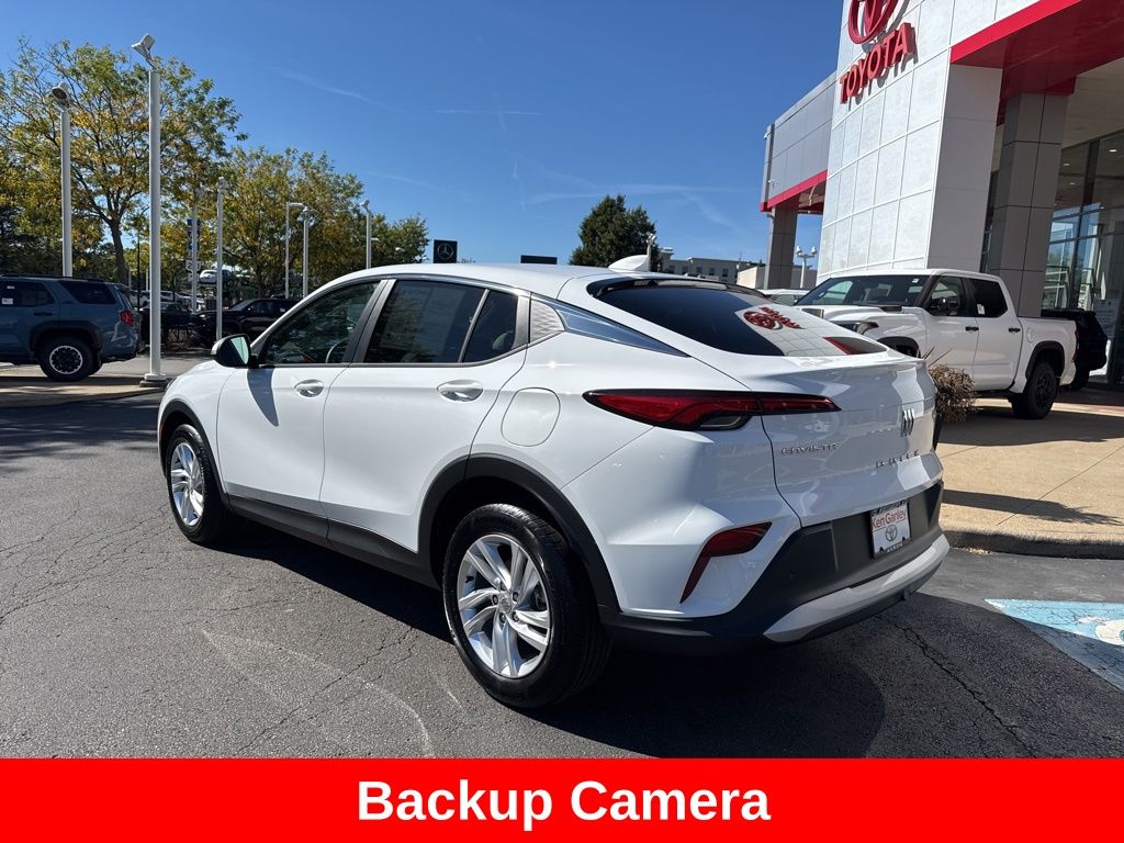 2025 Buick Envista Preferred photo 2
