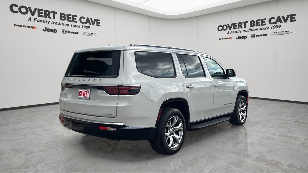 Used 2022 White Jeep Series II image 9