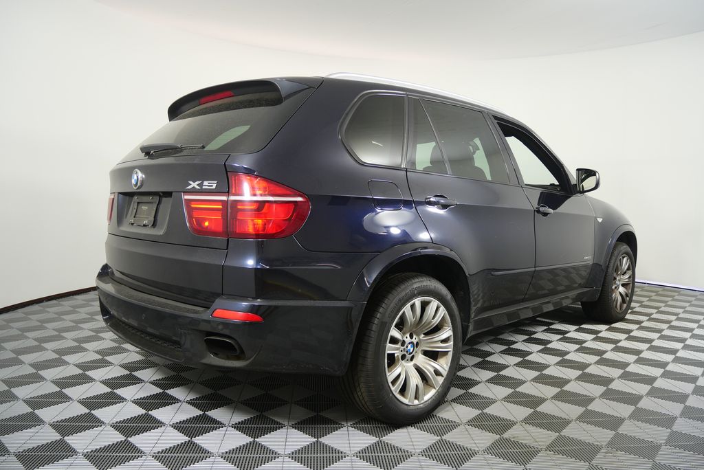 Thumbnail: 2013 BMW X5 - 3