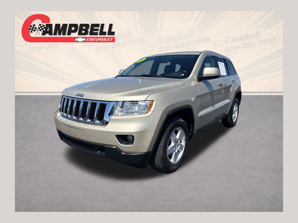 White Gold Clearcoat 2011 Jeep Grand Cherokee Laredo SUV / Crossover 4X2 5-Speed Automatic