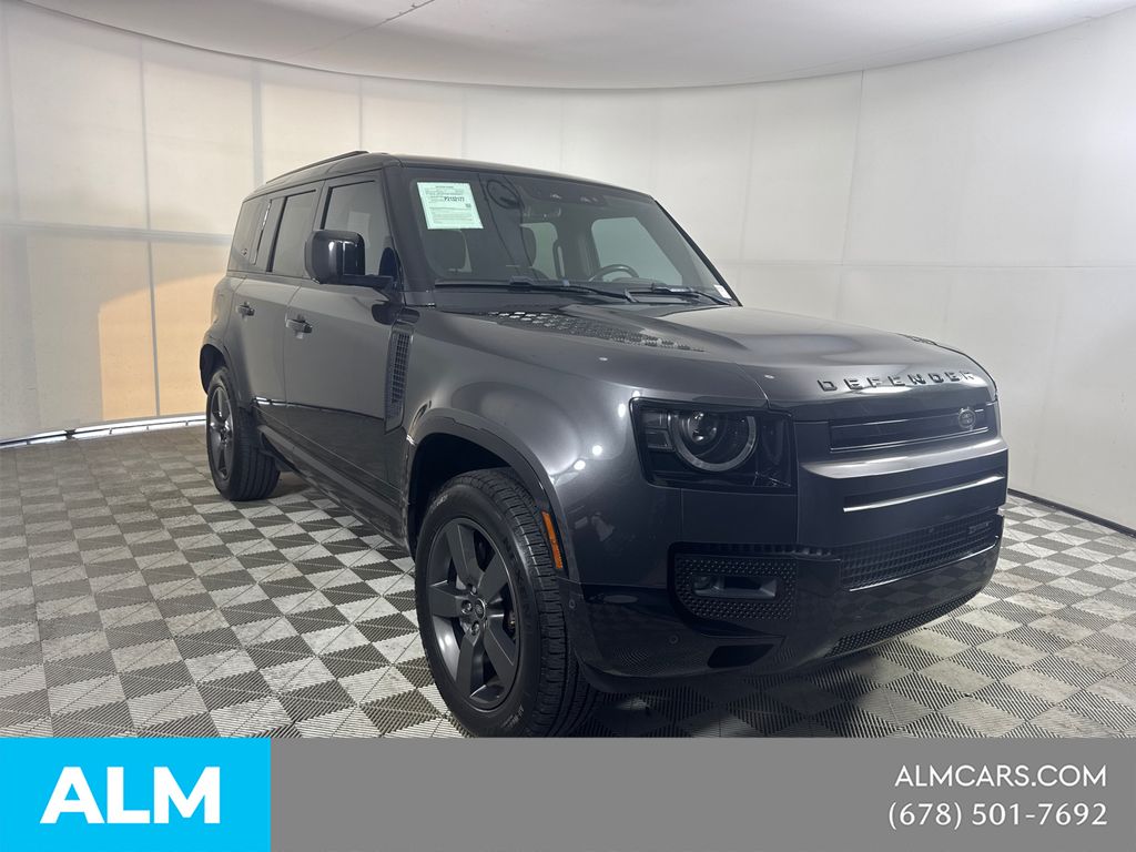 Used 2023 Gray Land Rover X-Dynamic SE image 3