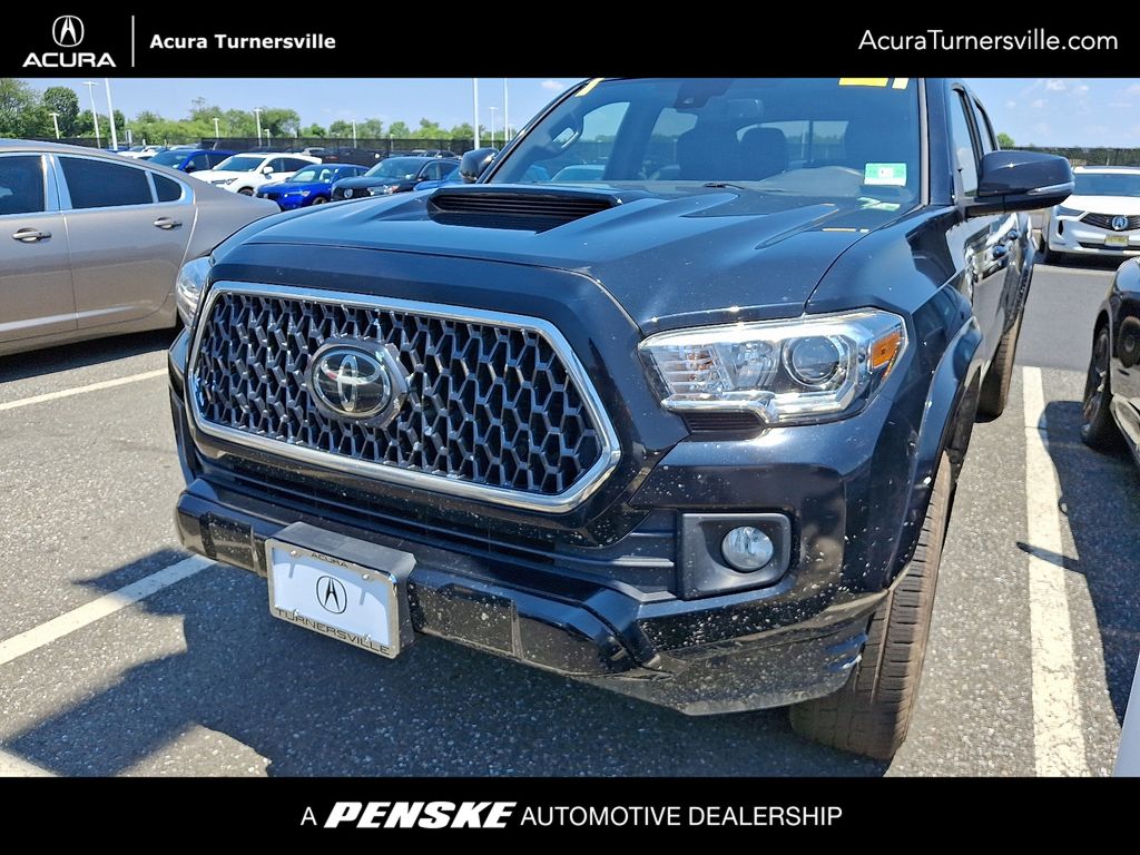 Thumbnail: 2019 Toyota Tacoma - 1