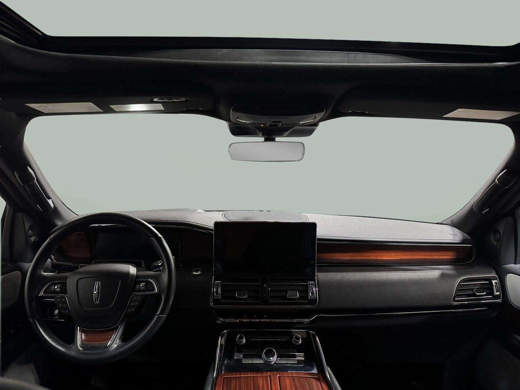 Certified Used 2023 Infinite Black Metallic Clearcoat Lincoln Reserve image 21