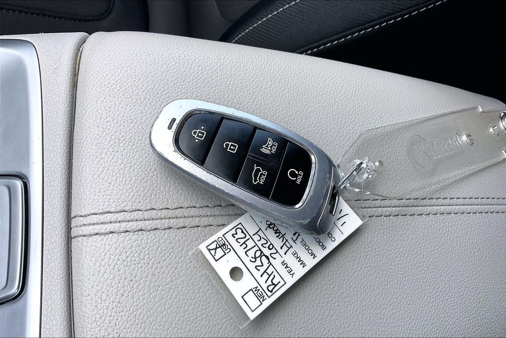 Used 2024 Hyundai Tucson SEL 4D Sport Utility