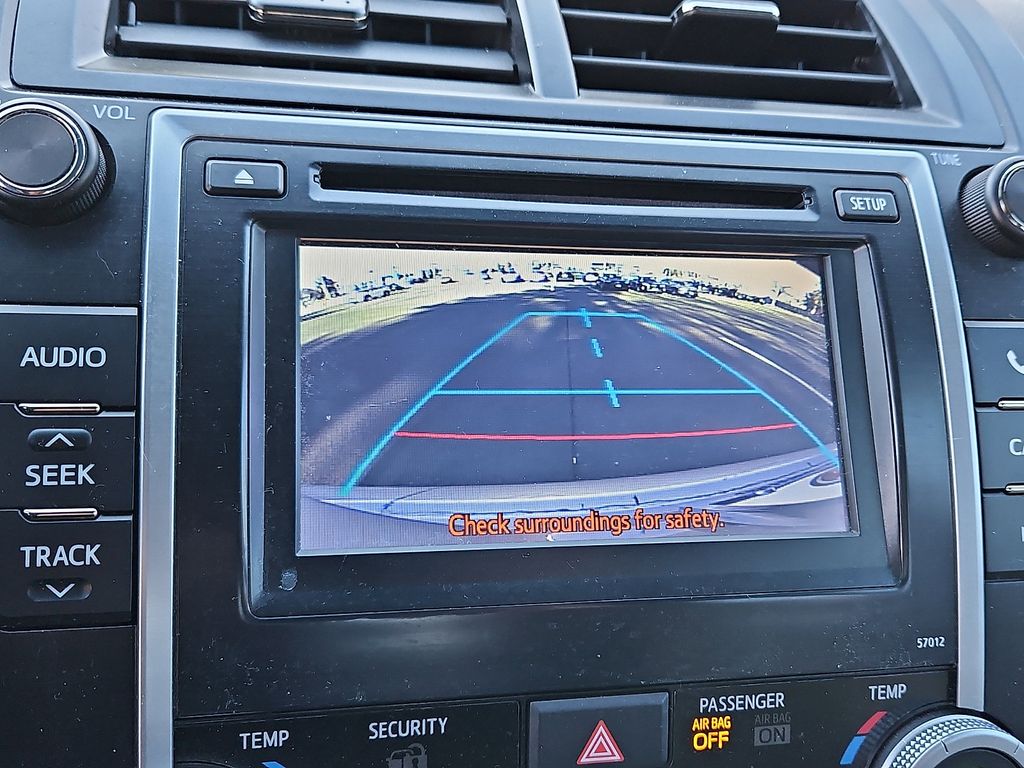 Thumbnail: 2012 Toyota Camry - 20