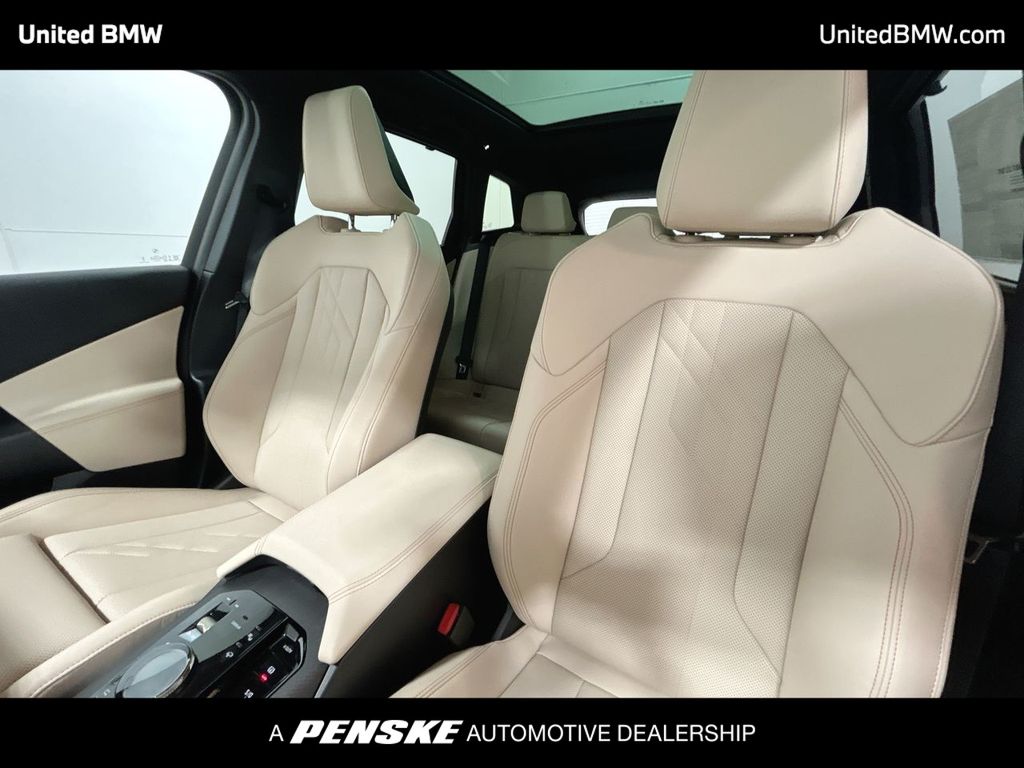 Thumbnail: 2025 BMW X3 - 13