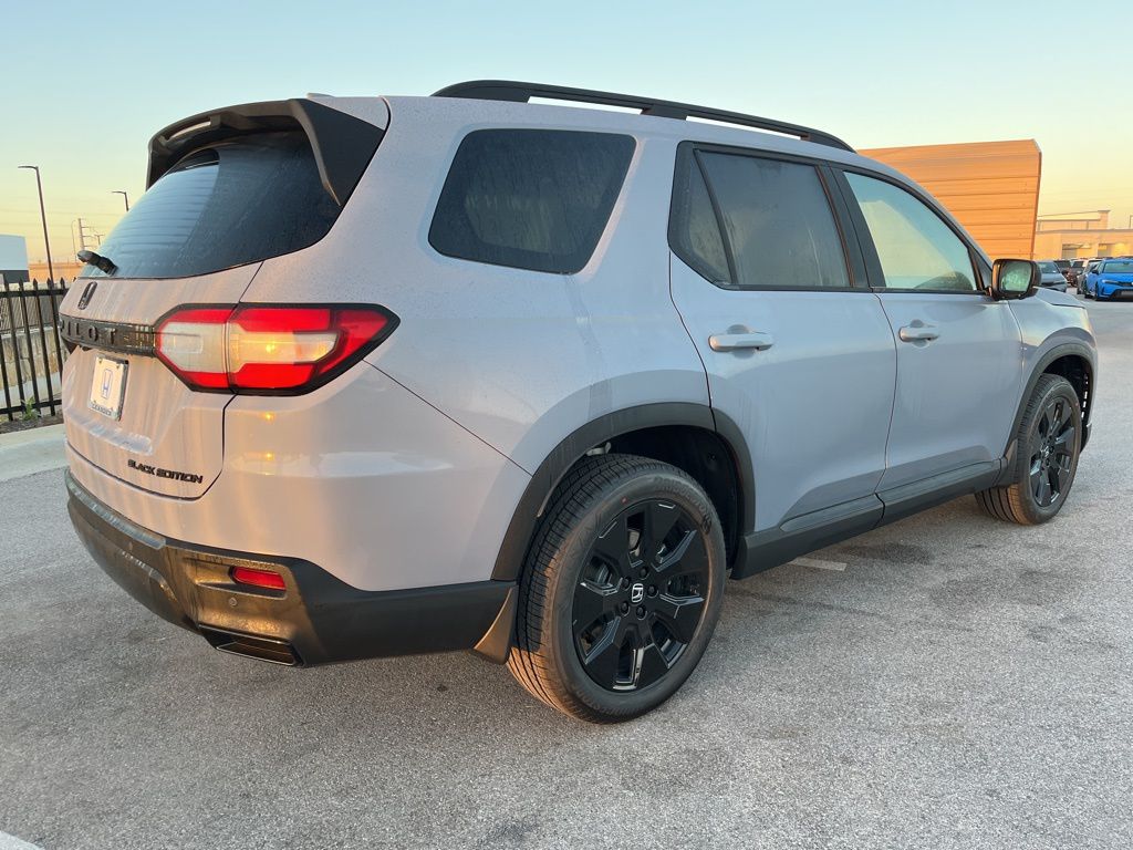 Thumbnail: 2026 Honda Pilot - 3