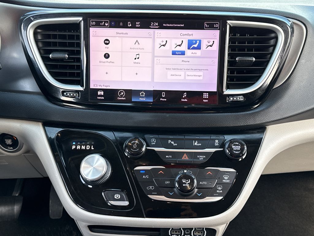 Used 2022 Chrysler Pacifica Van