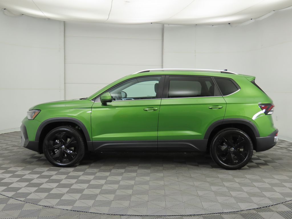 Thumbnail: 2025 Volkswagen Taos - 9