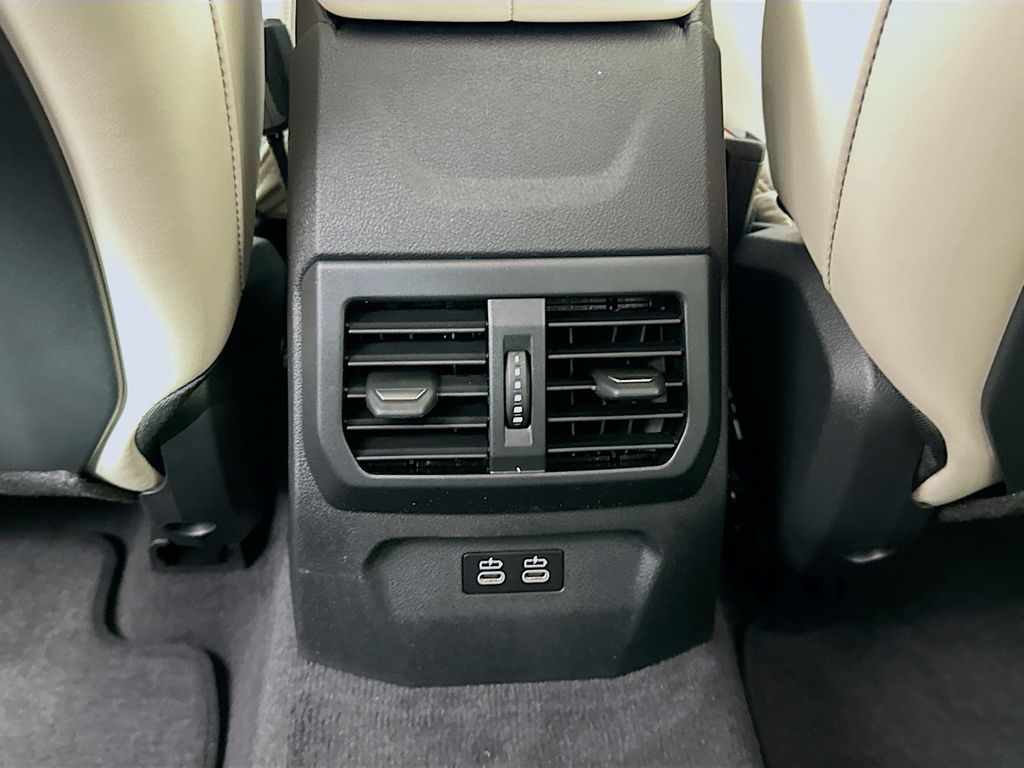 Thumbnail: 2026 BMW 2 Series - 18