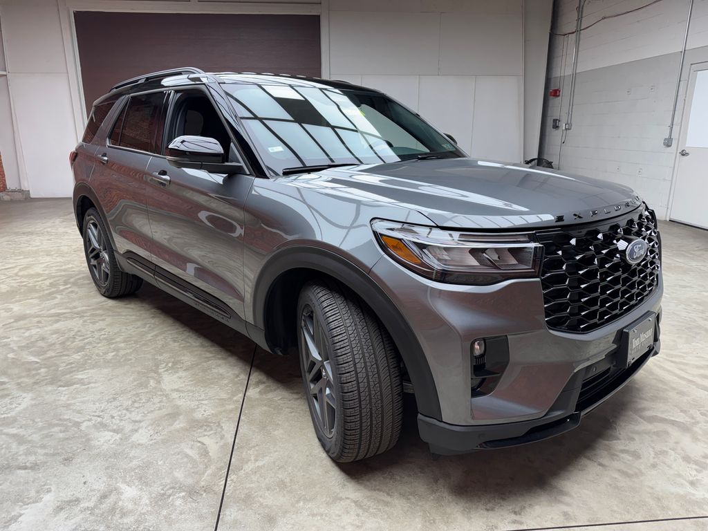 View vehicle photo 7