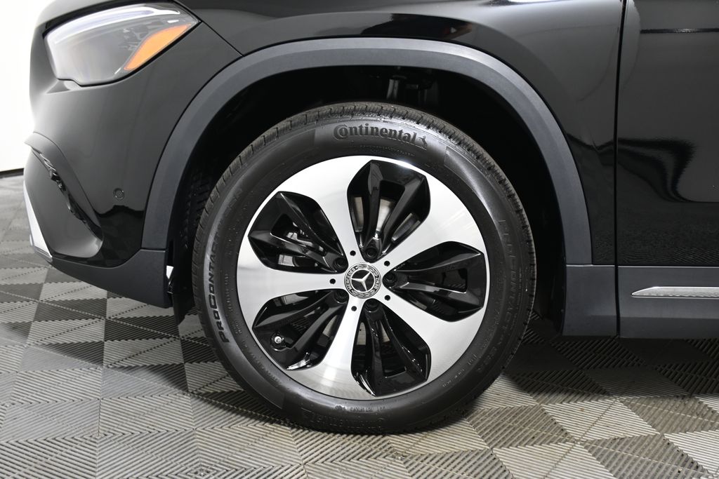 Thumbnail: 2026 Mercedes-Benz GLA - 11