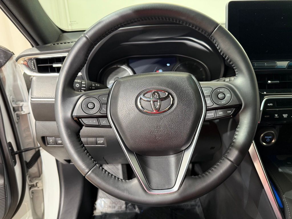 Thumbnail: 2024 Toyota Venza - 22