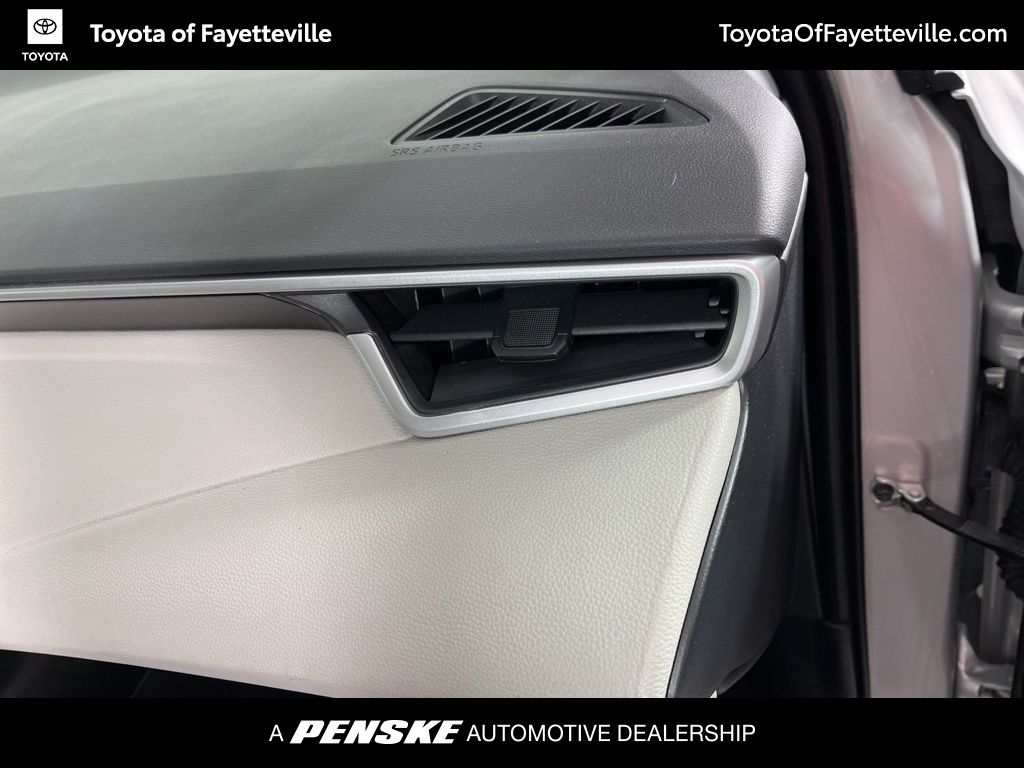 Thumbnail: 2022 Toyota Corolla - 17