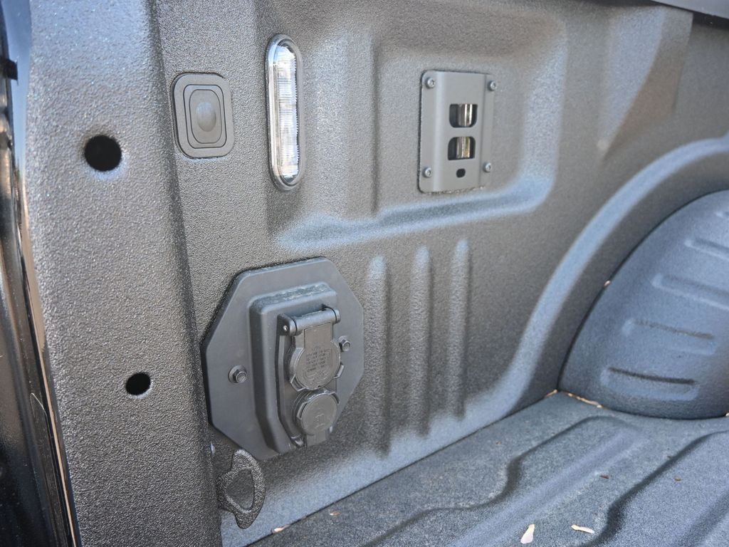 2025 Ford F-350 Super Duty Platinum