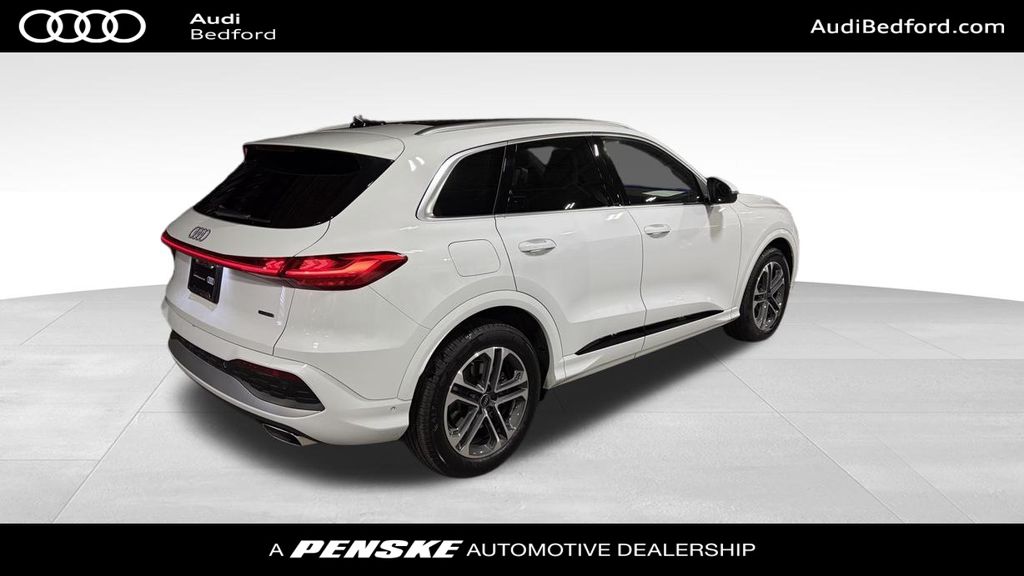 Thumbnail: 2025 Audi Q5 - 6