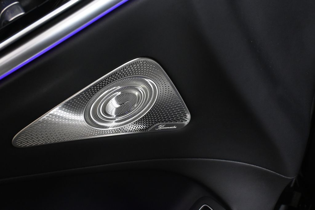 Thumbnail: 2025 Mercedes-Benz S-Class - 26