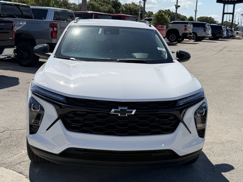 new 2026 Chevrolet Trax car, priced at $22,195