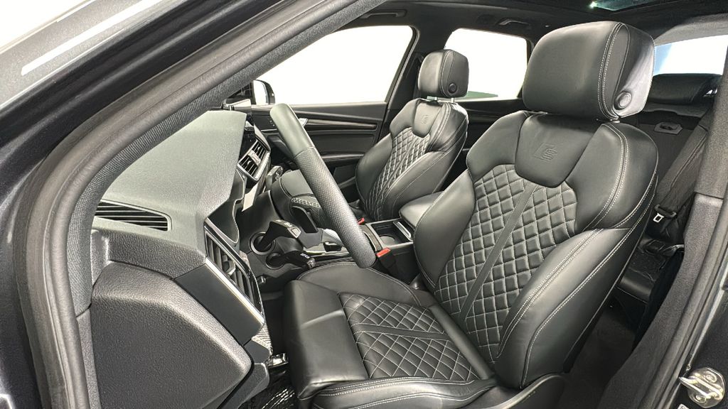 2022 Audi SQ5 Prestige 5