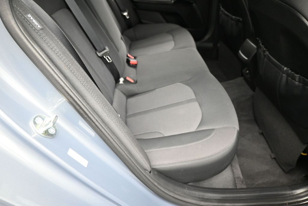 Used 2024 Everlasting Silver Kia LXS image 34