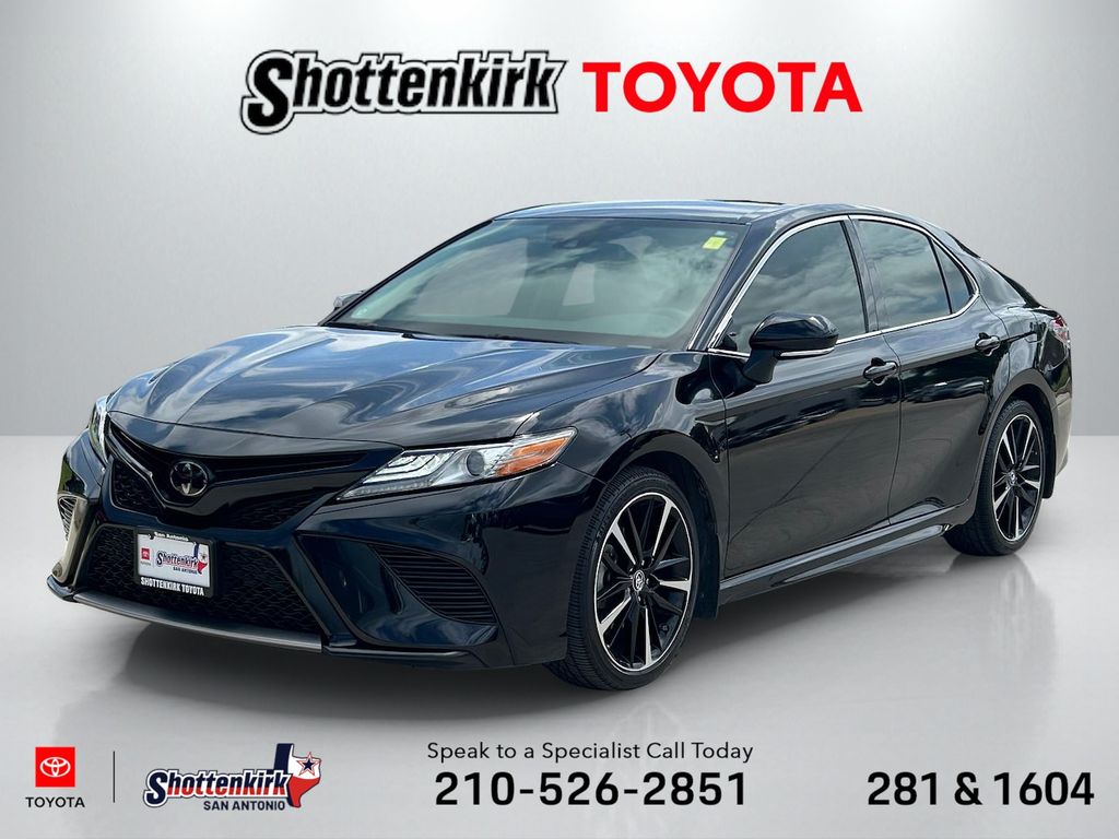2019 Toyota Camry 2.5 Auto XSE's photo