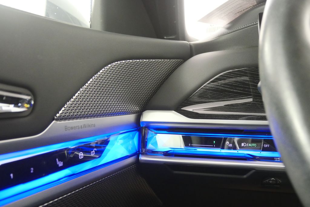 Thumbnail: 2023 BMW 7 Series - 20