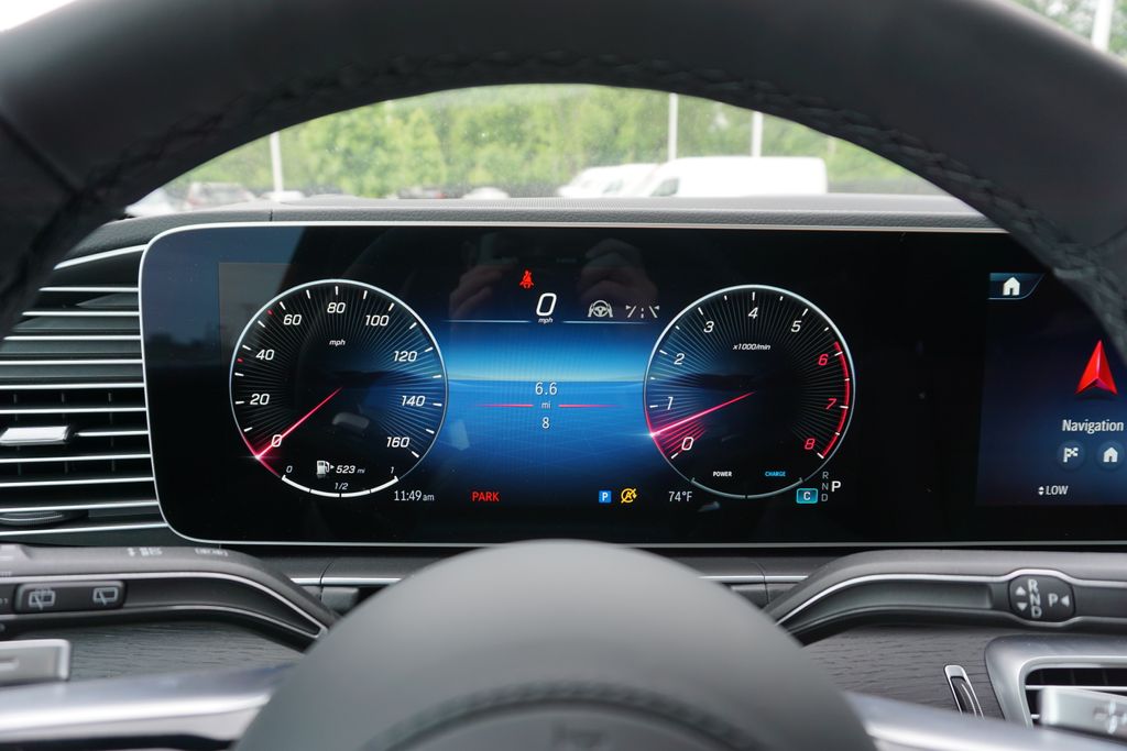 2025 Mercedes-Benz GLS 450 4MATIC 31