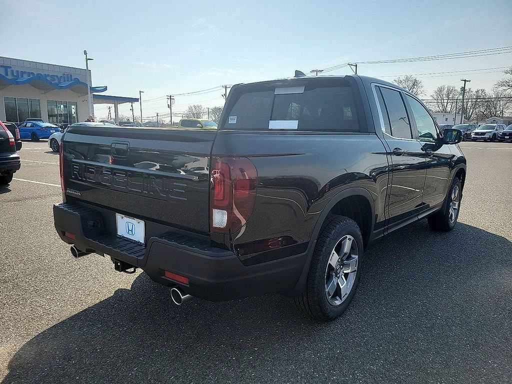 Thumbnail: 2025 Honda Ridgeline - 4