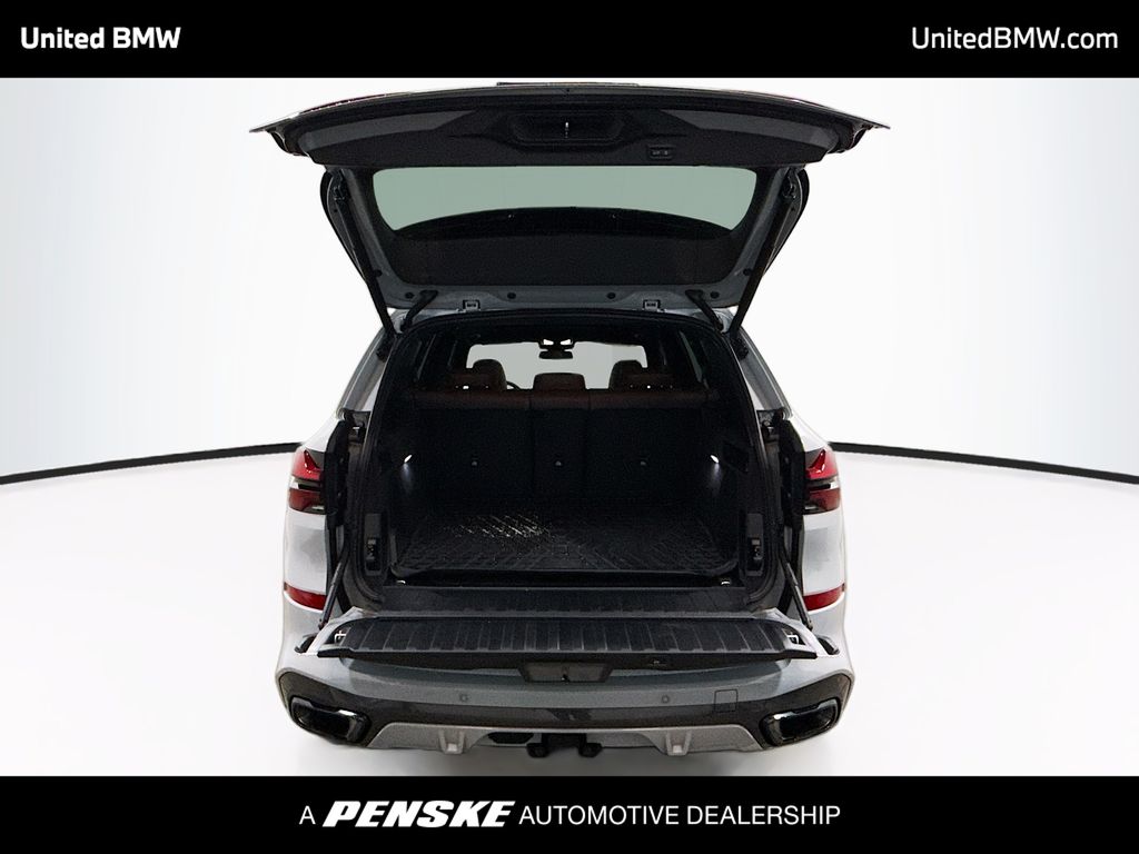 Thumbnail: 2025 BMW X5 - 14