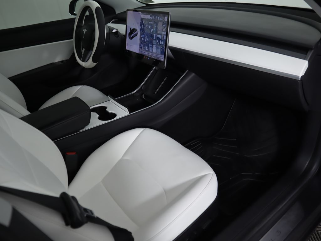 Thumbnail: 2019 Tesla Model 3 - 18