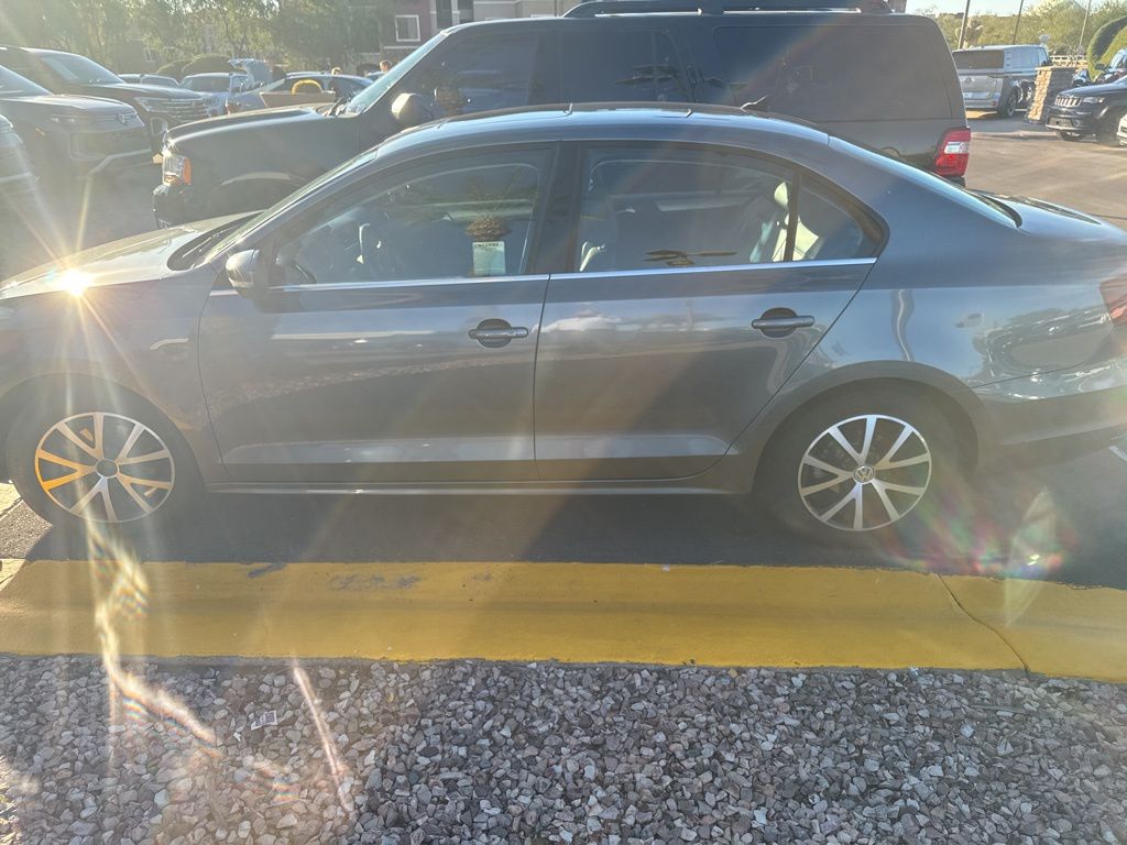 Thumbnail: 2018 Volkswagen Jetta - 7