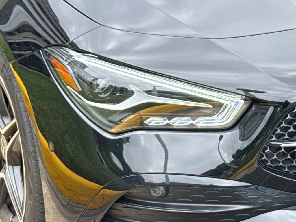 Thumbnail: 2025 Mercedes-Benz CLA - 4