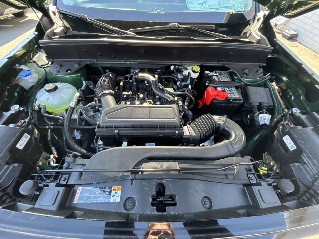 New 2025 Eruption Green Metallic Ford Outer Banks® image 18