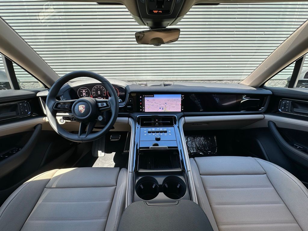 Thumbnail: 2026 Porsche Panamera - 6