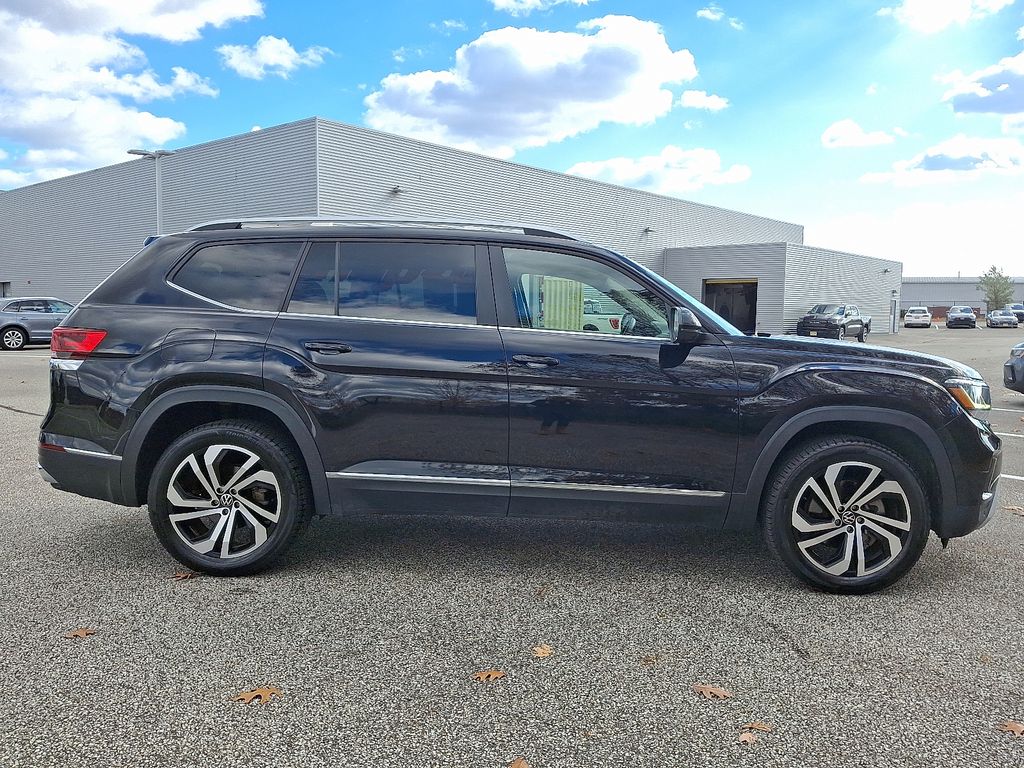 Thumbnail: 2022 Volkswagen Atlas - 7