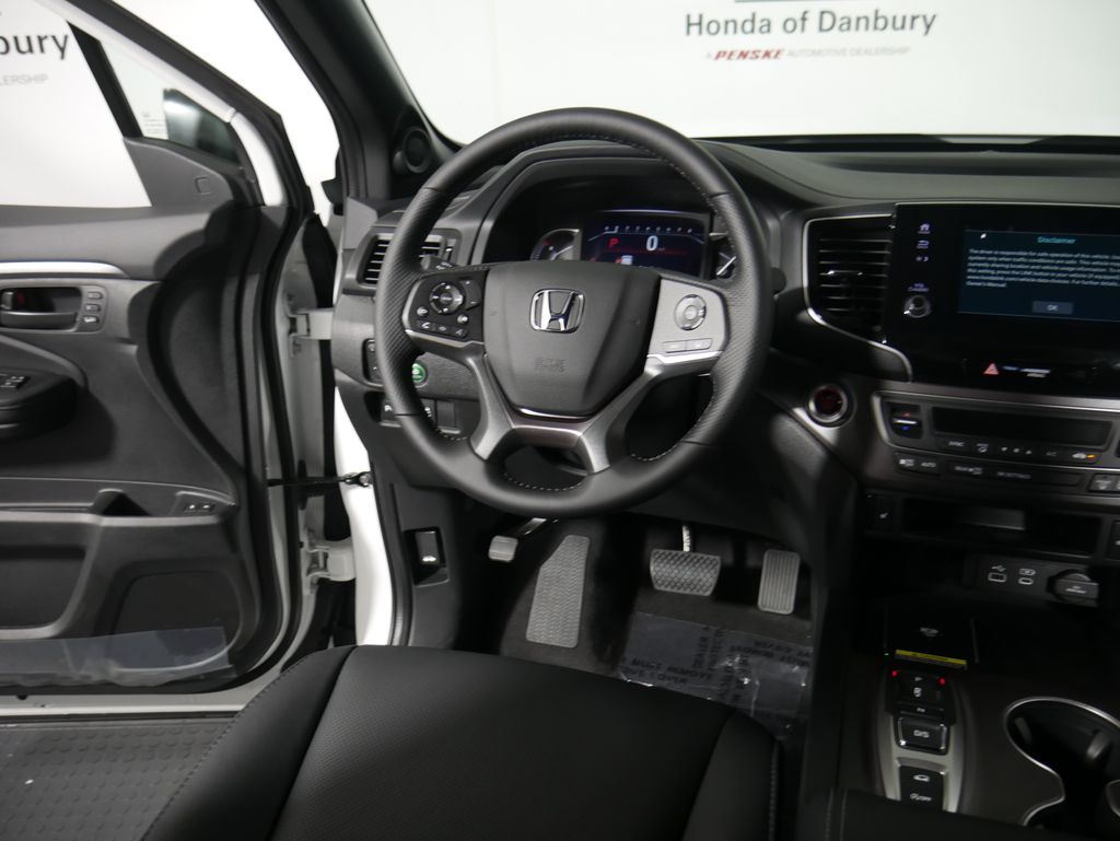 2025 Honda Passport EX-L 16